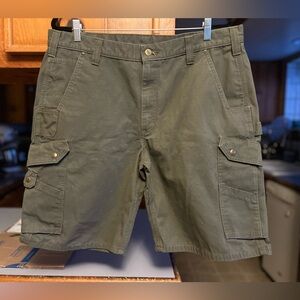 Carhartt men’s size 40 heavy duty denim utility shorts. 10 pockets!!!
